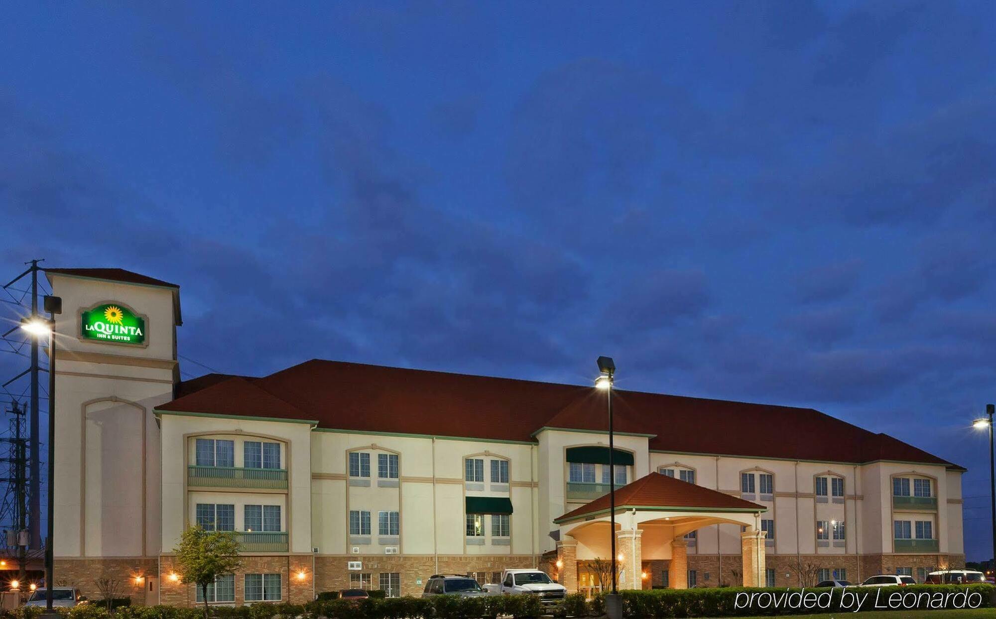 Sonesta Essential Houston Westchase Exterior foto